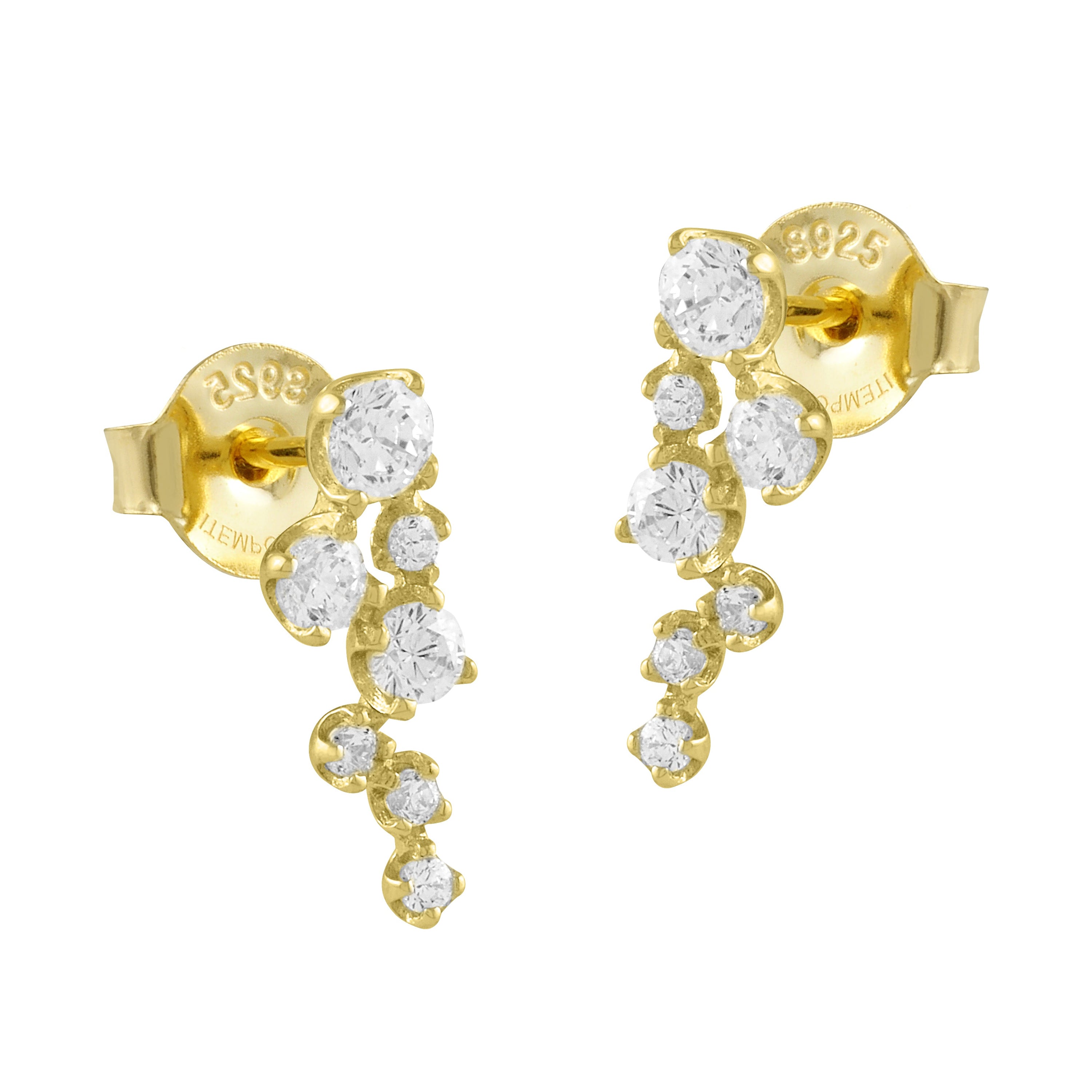 Pendientes elegantes de plata bañada en oro amarillo con circonitas blancas en racimo, perfectos para ocasiones especiales.