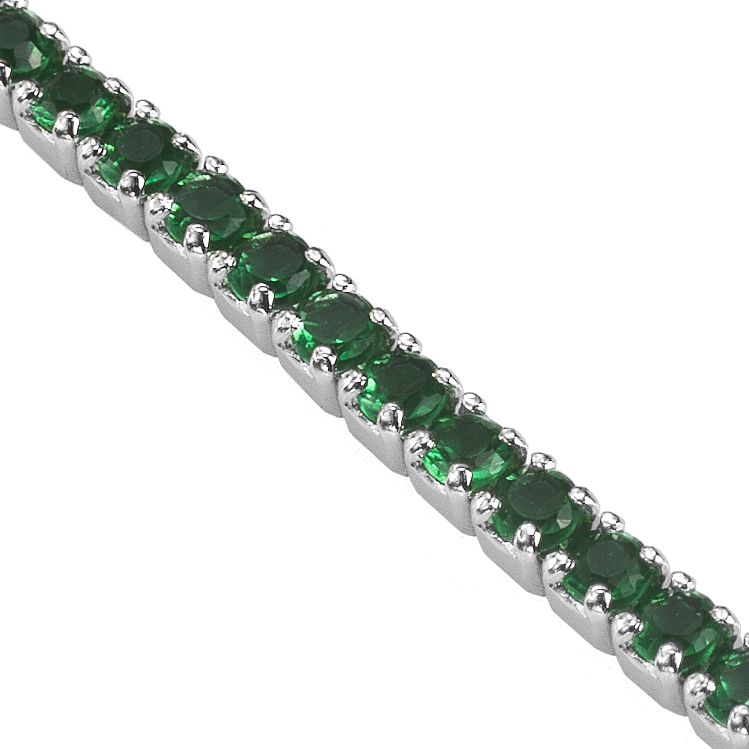Pulsera Esperanza Plata con circonitas verdes, elegante y moderna, ideal para cualquier atuendo.