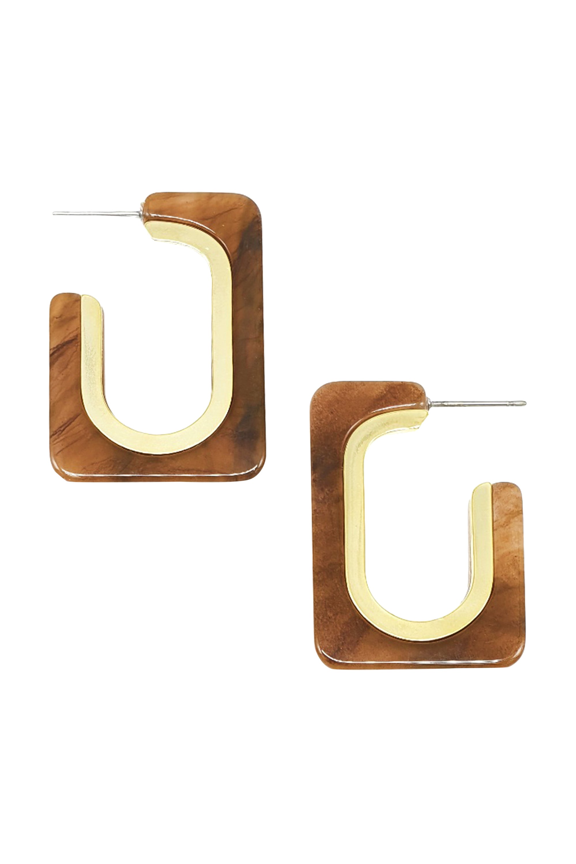 Elegant ribbon gold line hoop earrings by DOBBI, showcasing a stylish design with a lightweight structure, perfect for summer and casual wear.