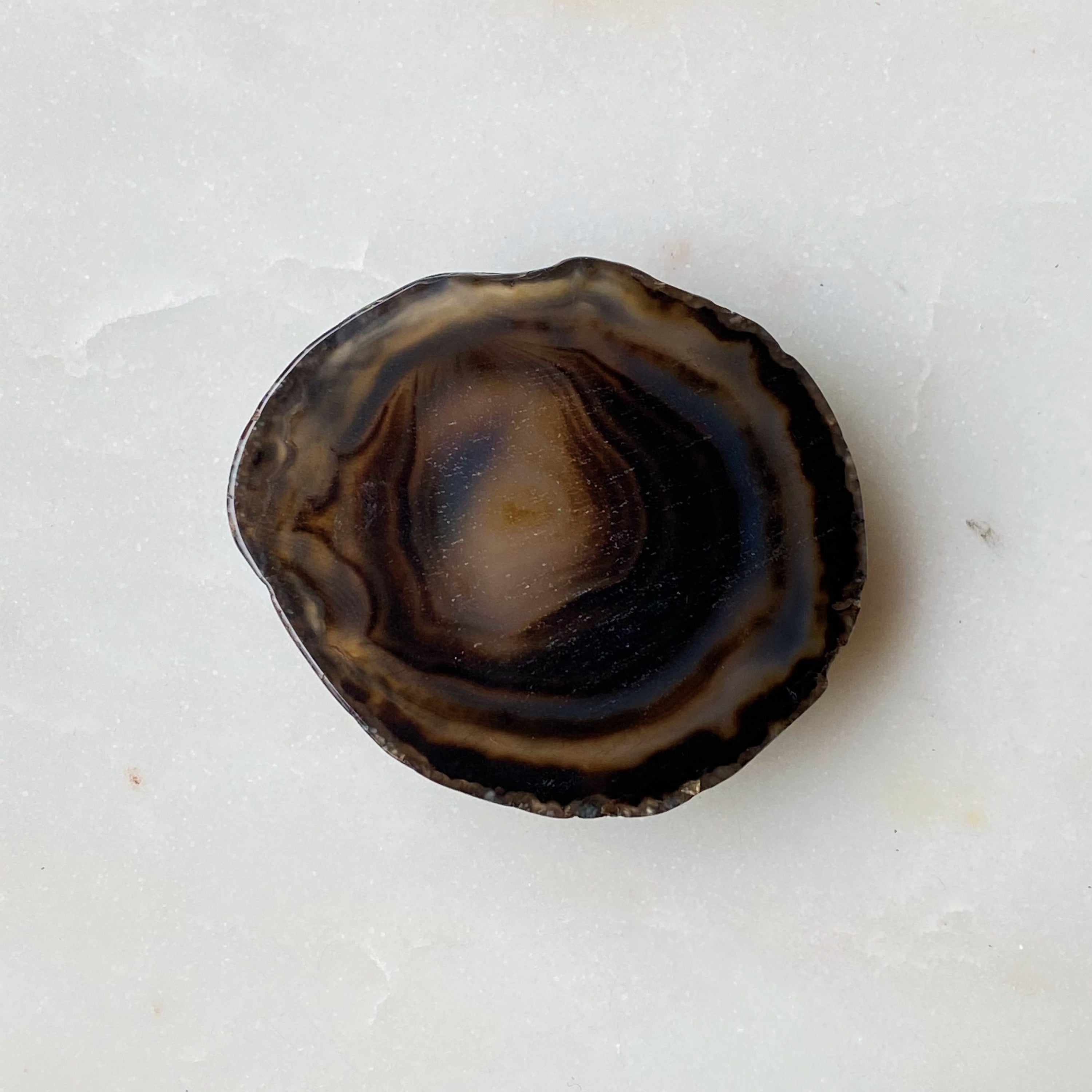 Rock Edge Natural Stone Device Grip featuring a unique natural stone slice with smooth edges, designed for mobile phones and tablets.