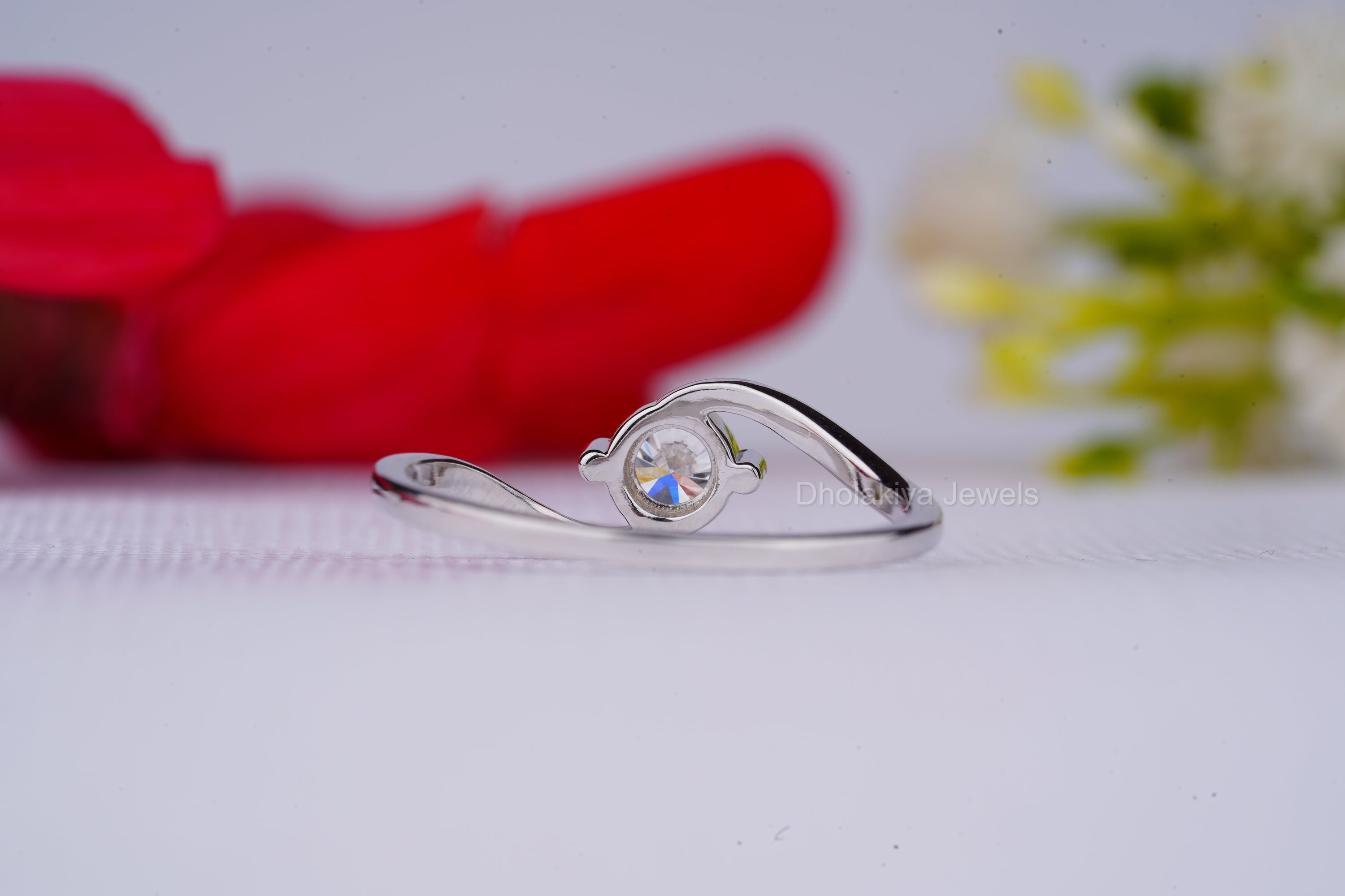 Elegant round lab grown wedding ring featuring a single diamond, symbolizing eternal love and commitment.