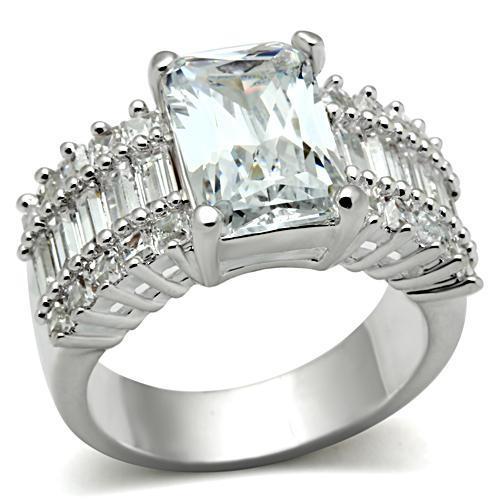 SS023 Silver 925 Sterling Silver Ring featuring a clear AAA Grade CZ stone, showcasing its elegant design and craftsmanship.