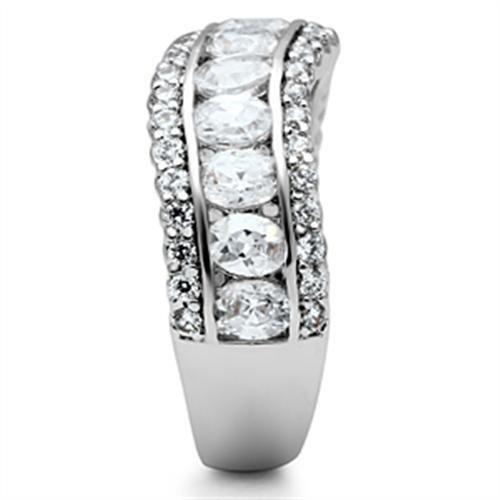 SS029 Silver 925 Sterling Silver Ring featuring a clear AAA Grade CZ stone, showcasing elegance and quality craftsmanship.