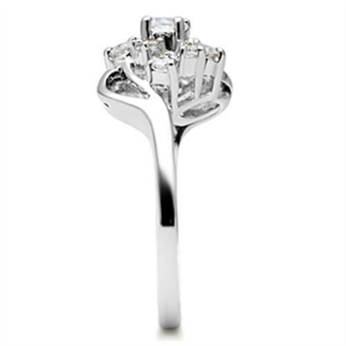 SS032 Silver 925 Sterling Silver Ring featuring a clear AAA Grade CZ stone, showcasing elegance and quality craftsmanship.
