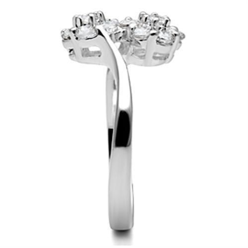 SS052 Silver 925 Sterling Silver Ring featuring a clear AAA Grade CZ stone, showcasing its elegant design and high-quality craftsmanship.