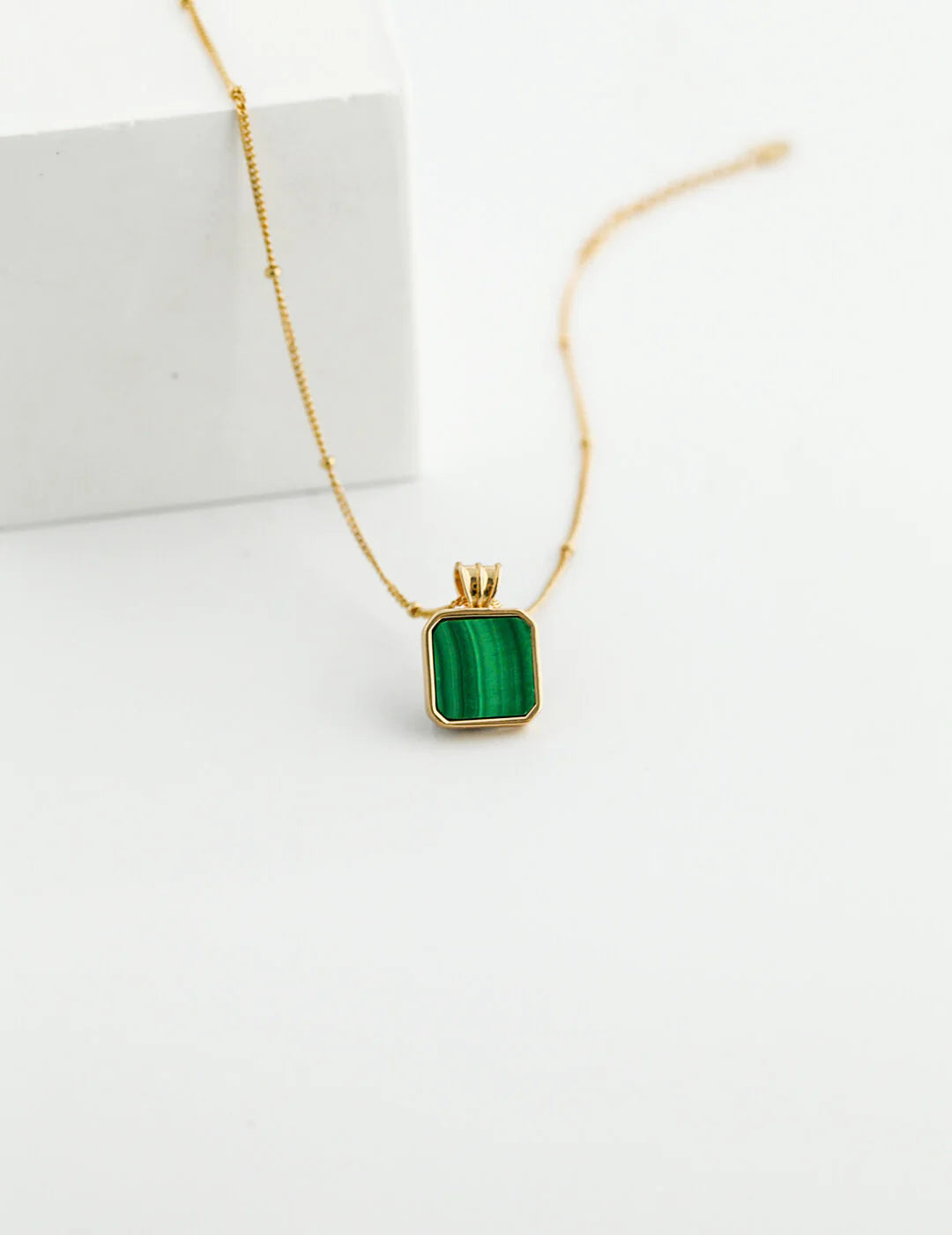 Satellite Chain Square Malachite Pendant Necklace featuring a natural malachite stone pendant on a gold vermeil chain.