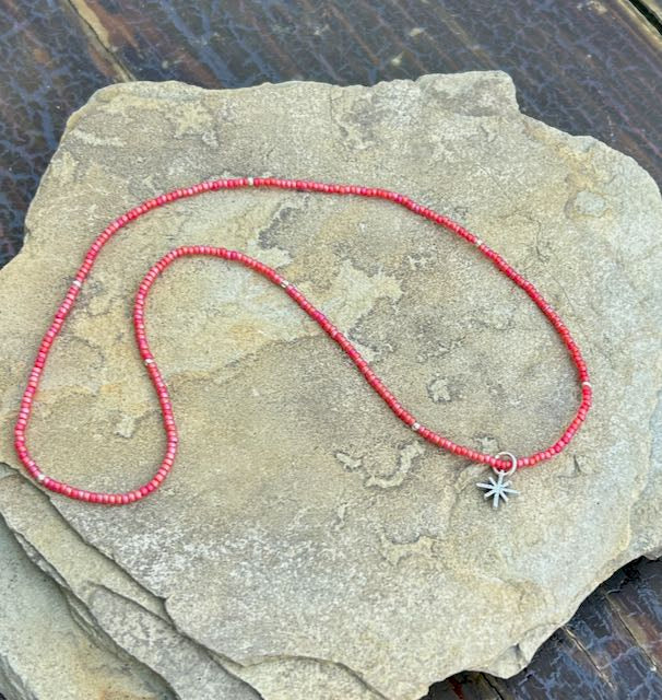 Speckled Red & Gold or Silver Starburst Bling Stretchy Seed Bead necklace featuring pink Czech glass seed beads and a metallic starburst charm.