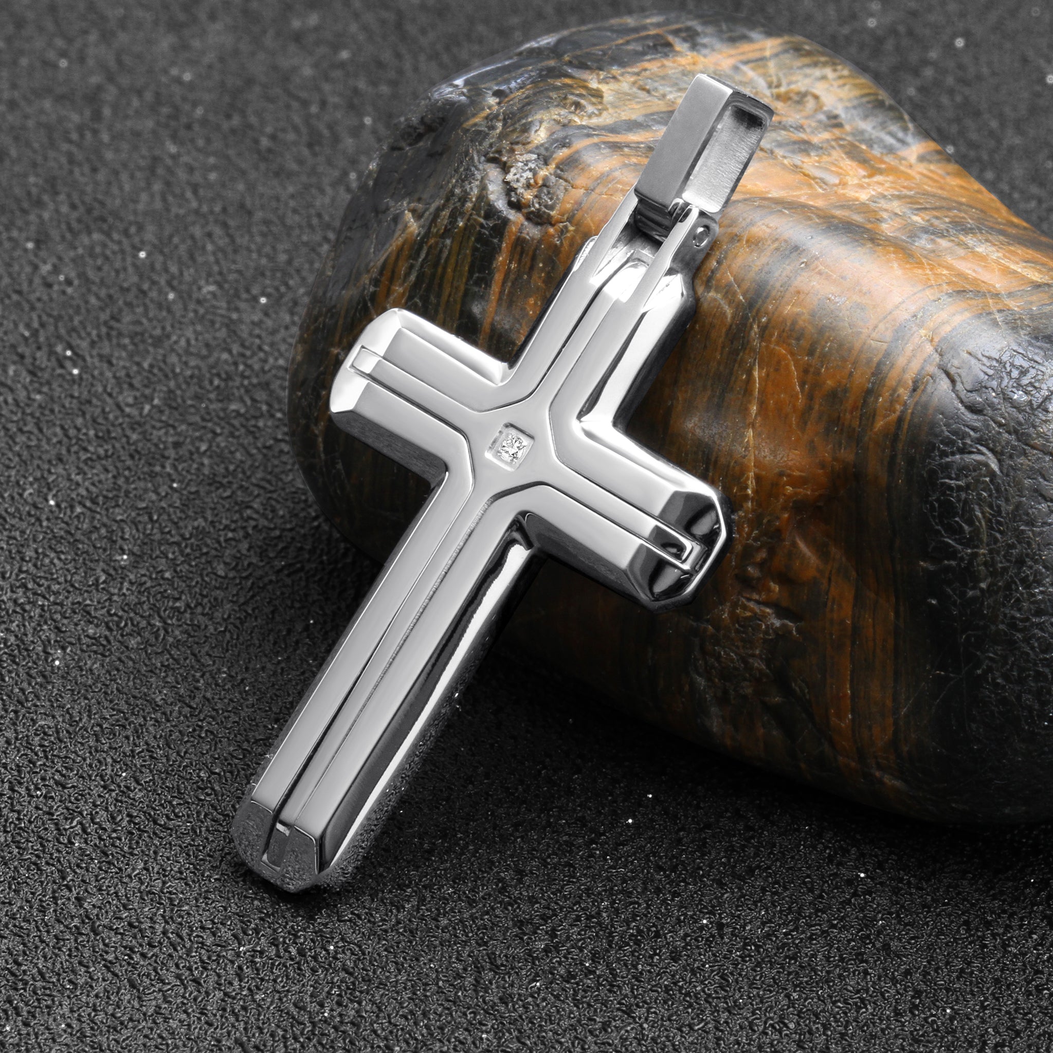 Elegant Stainless Steel Pendant 9310881, lightweight and durable, perfect for everyday wear.