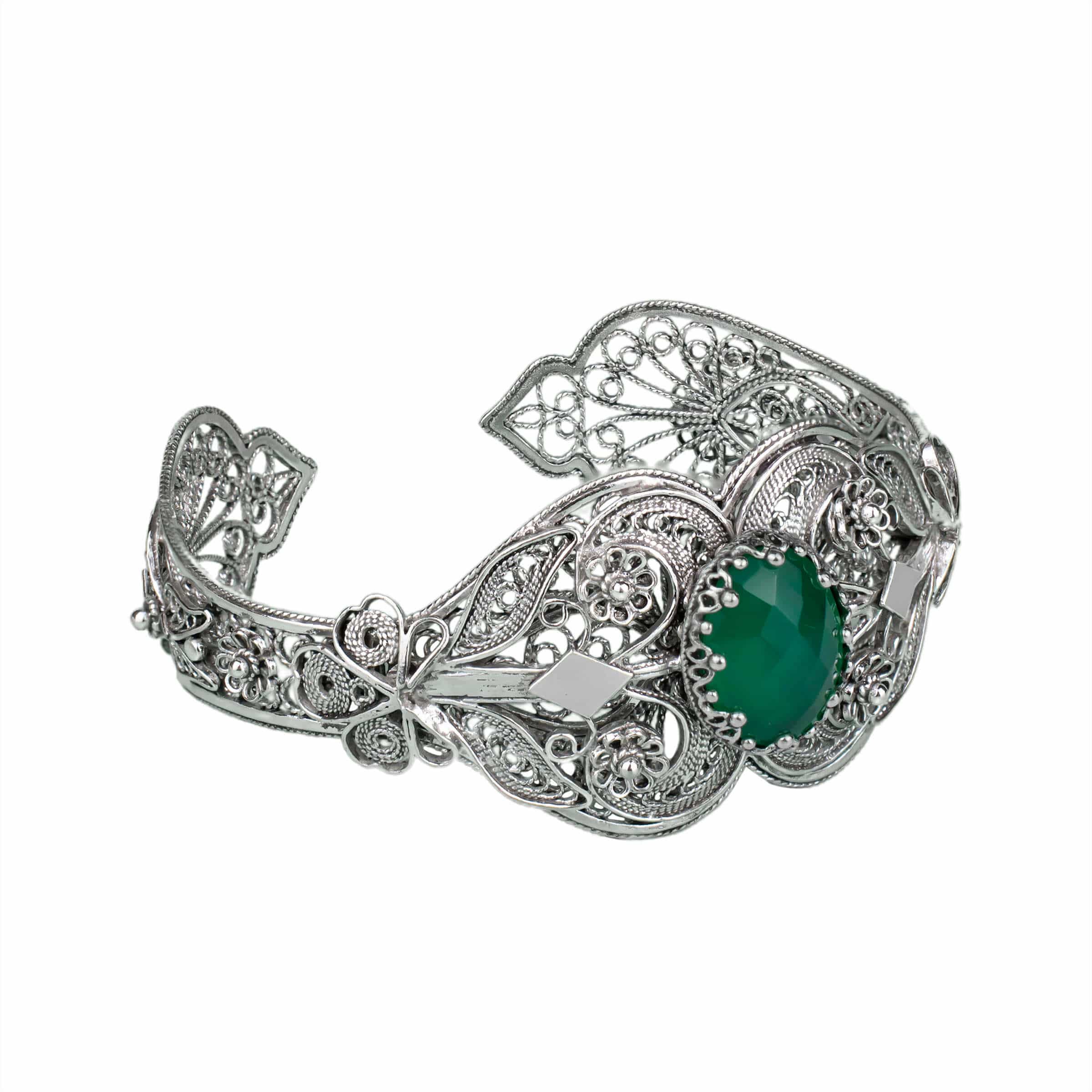 Sterling Silver Filigree Art Cuff Bracelet featuring a 12 ct Green Agate Gemstone, showcasing intricate metalwork and elegant design.