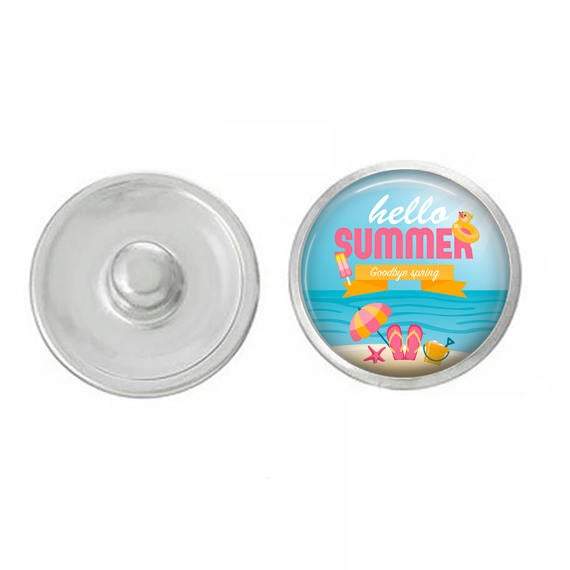 Hello Summer Snap, a hand-pressed 7/8” round snap in vibrant summer colors, designed to pair with various jewelry bases.