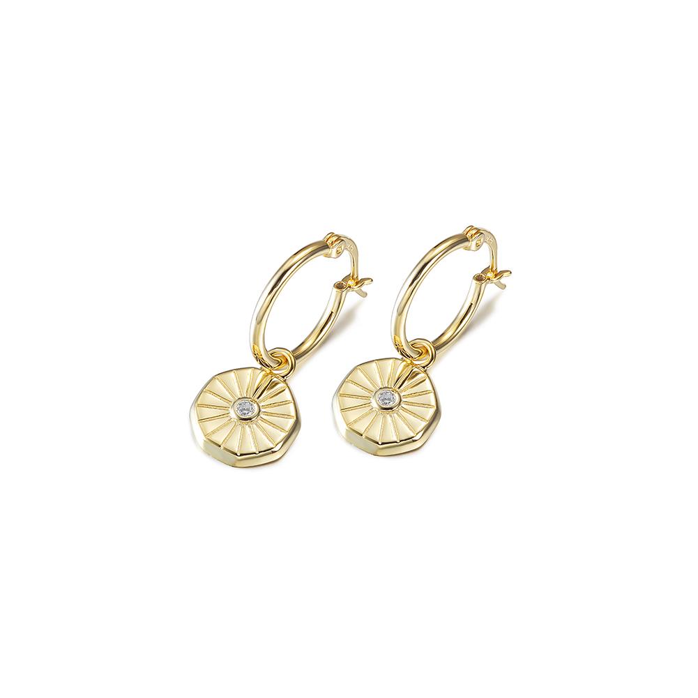 Elegant Sunburst Coin Huggie Earrings made of stainless steel with gold plating, showcasing a stylish sunburst design.