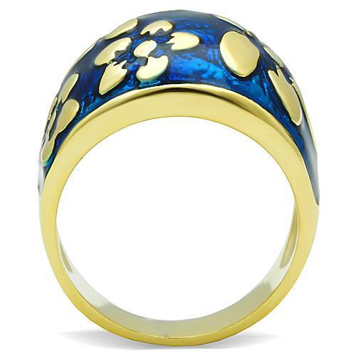 TK1399 IP Gold Stainless Steel Ring featuring a vibrant Capri Blue epoxy stone, showcasing its elegant design and durable material.