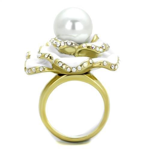 TK1847 IP Gold Stainless Steel Ring featuring a white synthetic pearl centerpiece, showcasing elegance and durability.