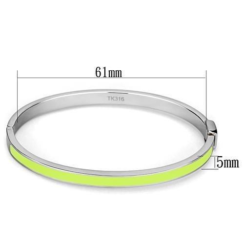 TK746 High Polished Stainless Steel Bangle featuring an apple green epoxy stone, showcasing its elegant design and shiny finish.