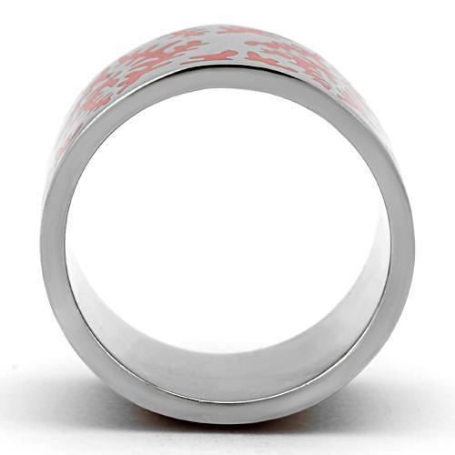 TK821 High Polished Stainless Steel Ring featuring a vibrant Siam epoxy center stone, showcasing a sleek and modern design.