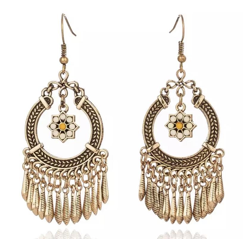 Vintage Indian Flower Tassel Boho Dangle Earrings featuring intricate floral design and vibrant colors, perfect for bohemian style.