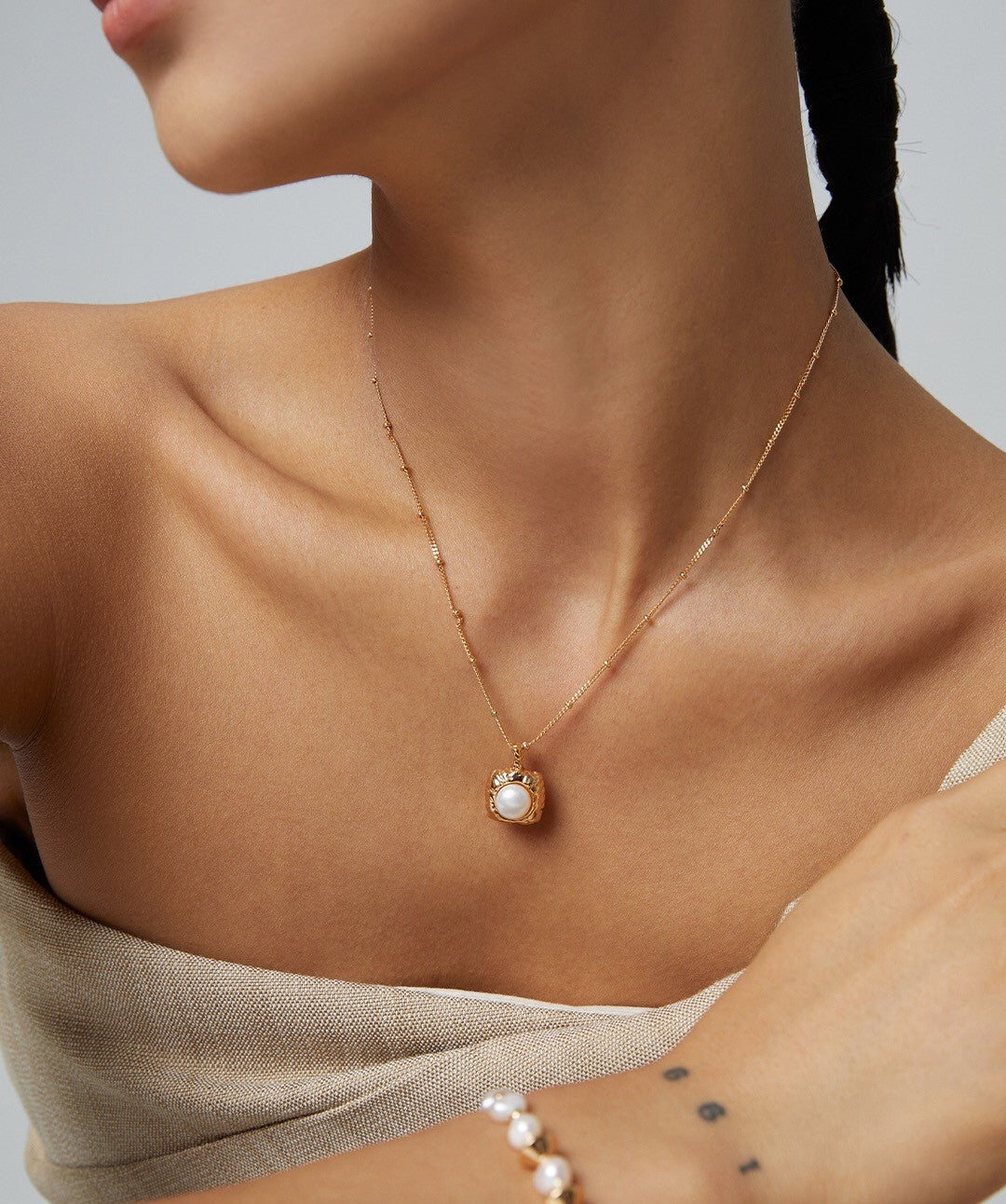 Vintage Large Pearl Pendant Necklace with Gold Chain, showcasing a baroque pearl and elegant gold vermeil chain.