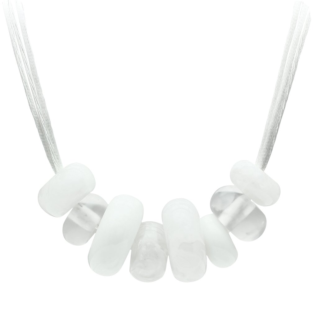 VL024 Resin Necklace featuring a white synthetic stone, elegantly designed for versatile wear.
