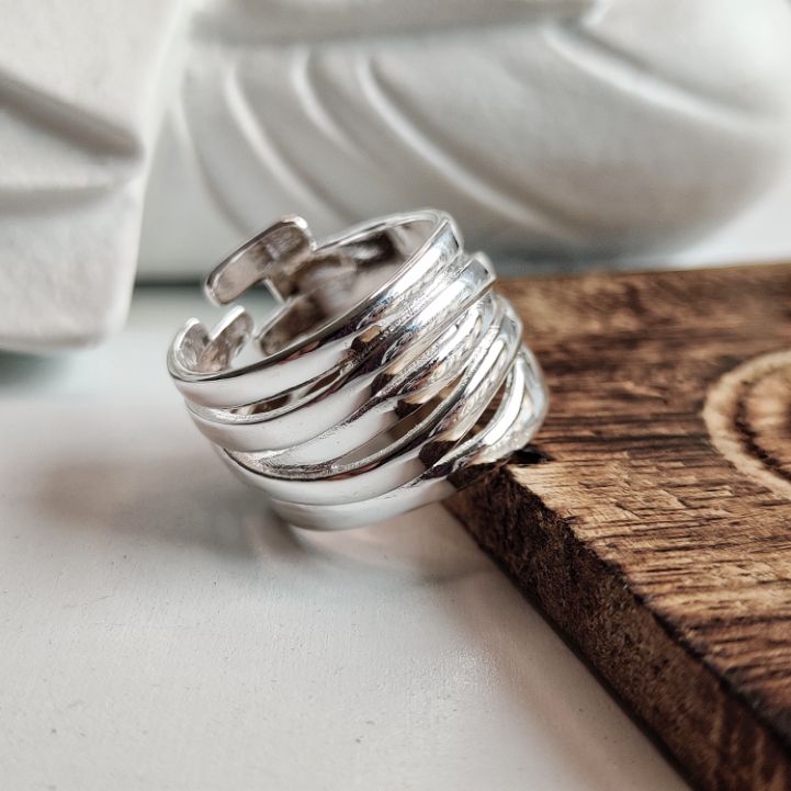 Wide Silver Thumb Punk Vintage Multilayer Twisted Statement Ring showcasing intricate twisted design and sterling silver finish.