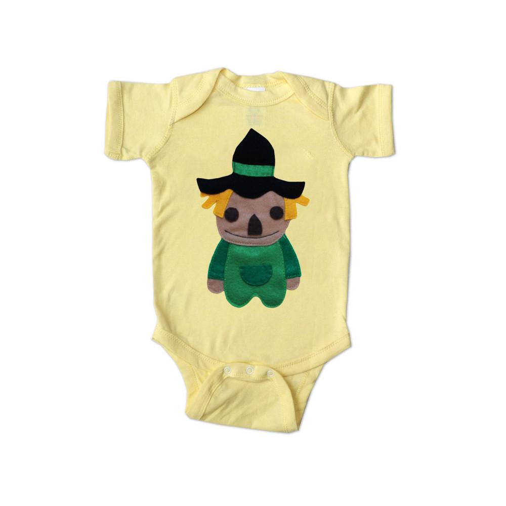 Adorable Scarecrow baby onesie featuring eco felt appliqué, perfect for little adventurers inspired by The Wonderful Wizard of Oz.