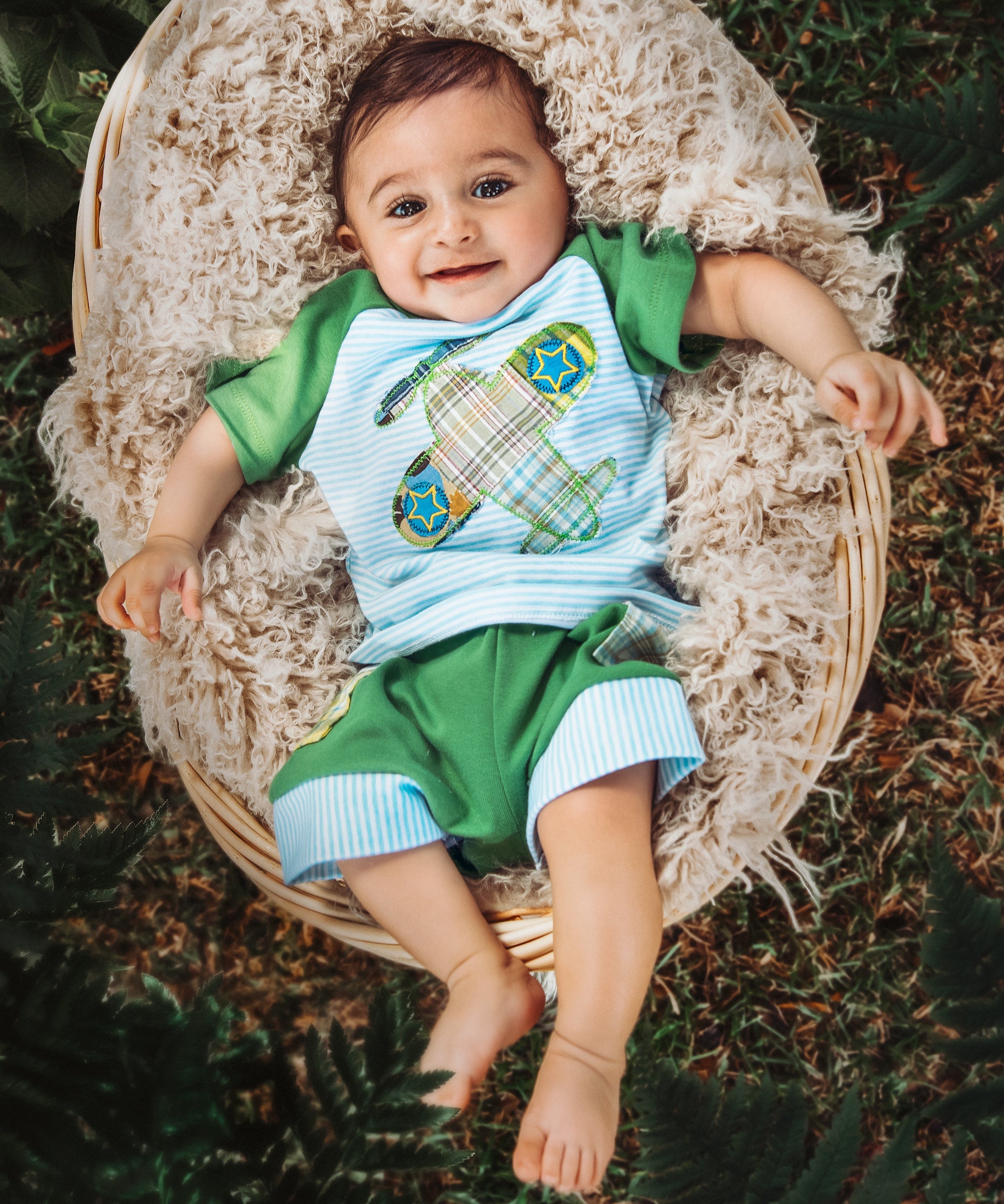 A stylish Take Flightshort Set featuring a modern design, perfect for summer outings and casual wear.