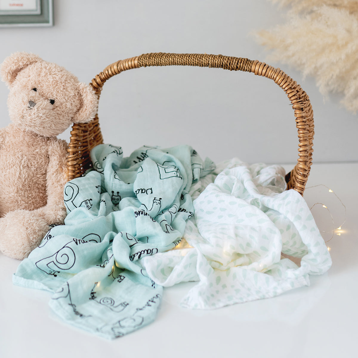 Milk&Moo Sangaloz Musselin Wickeldecke 2er-Set in verschiedenen Designs, hergestellt aus hochwertiger türkischer Baumwolle, ideal für Babys.