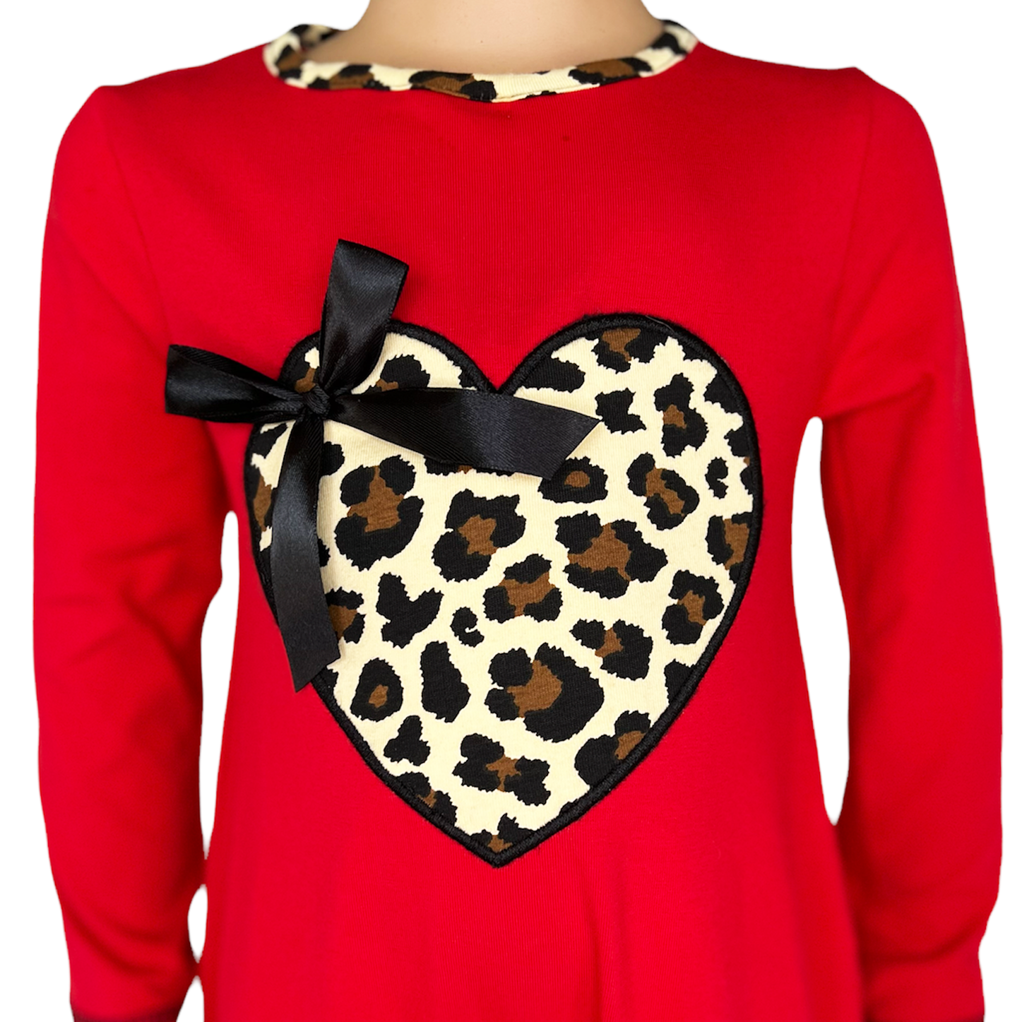 AnnLoren Baby Girls Leopard Valentines Romper featuring a leopard heart patch and ruffled legs, perfect for holiday celebrations.