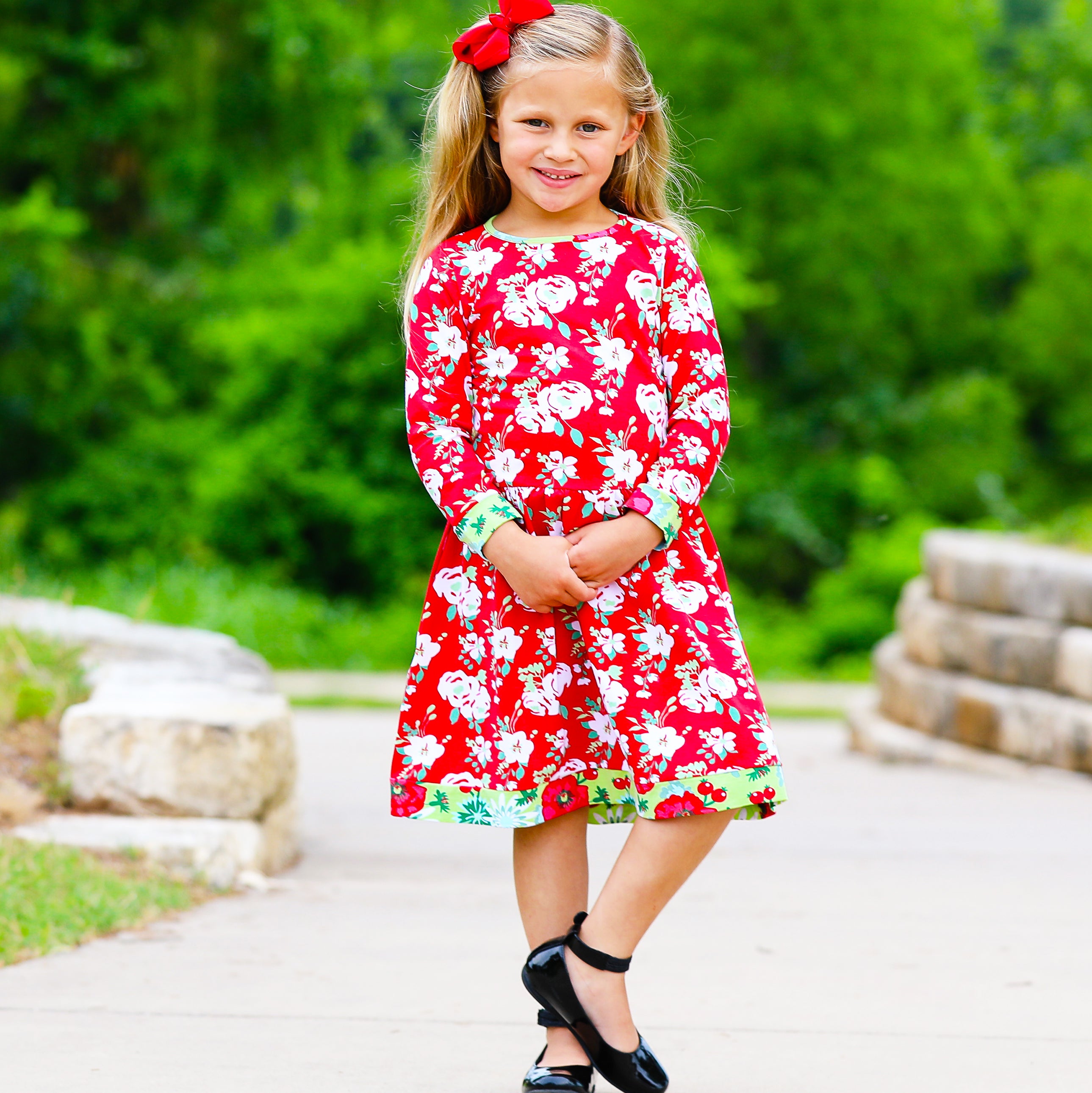 AnnLoren Girls Boutique Christmas Floral Long Sleeve Cotton Party Dress featuring red and green floral print with coordinating trim.