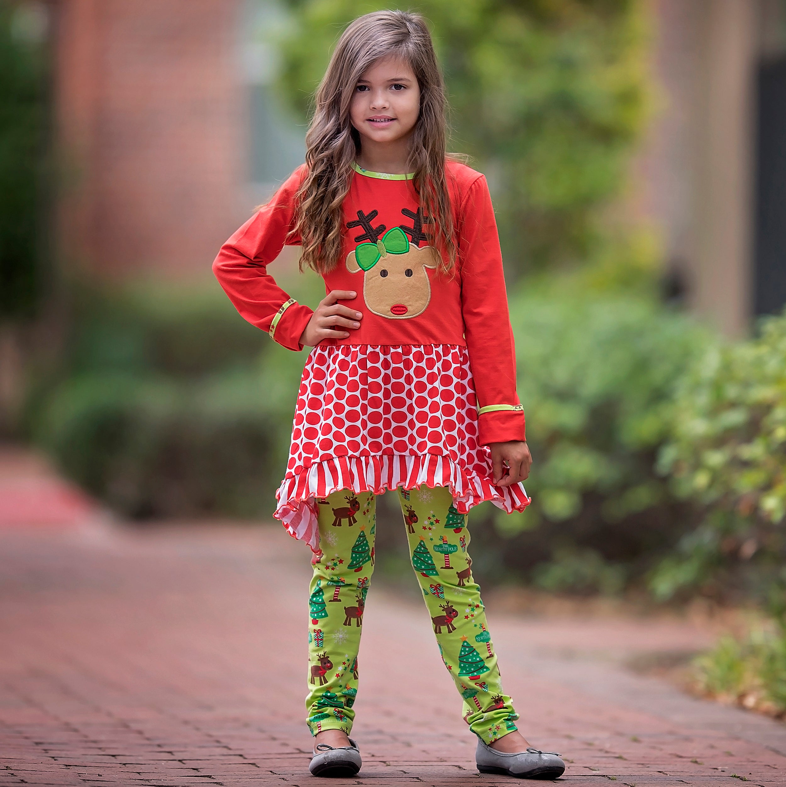 AnnLoren Girls Christmas Reindeer Tunic and Holiday Legging Set featuring a reindeer applique, polka dot tunic, and green knit leggings.