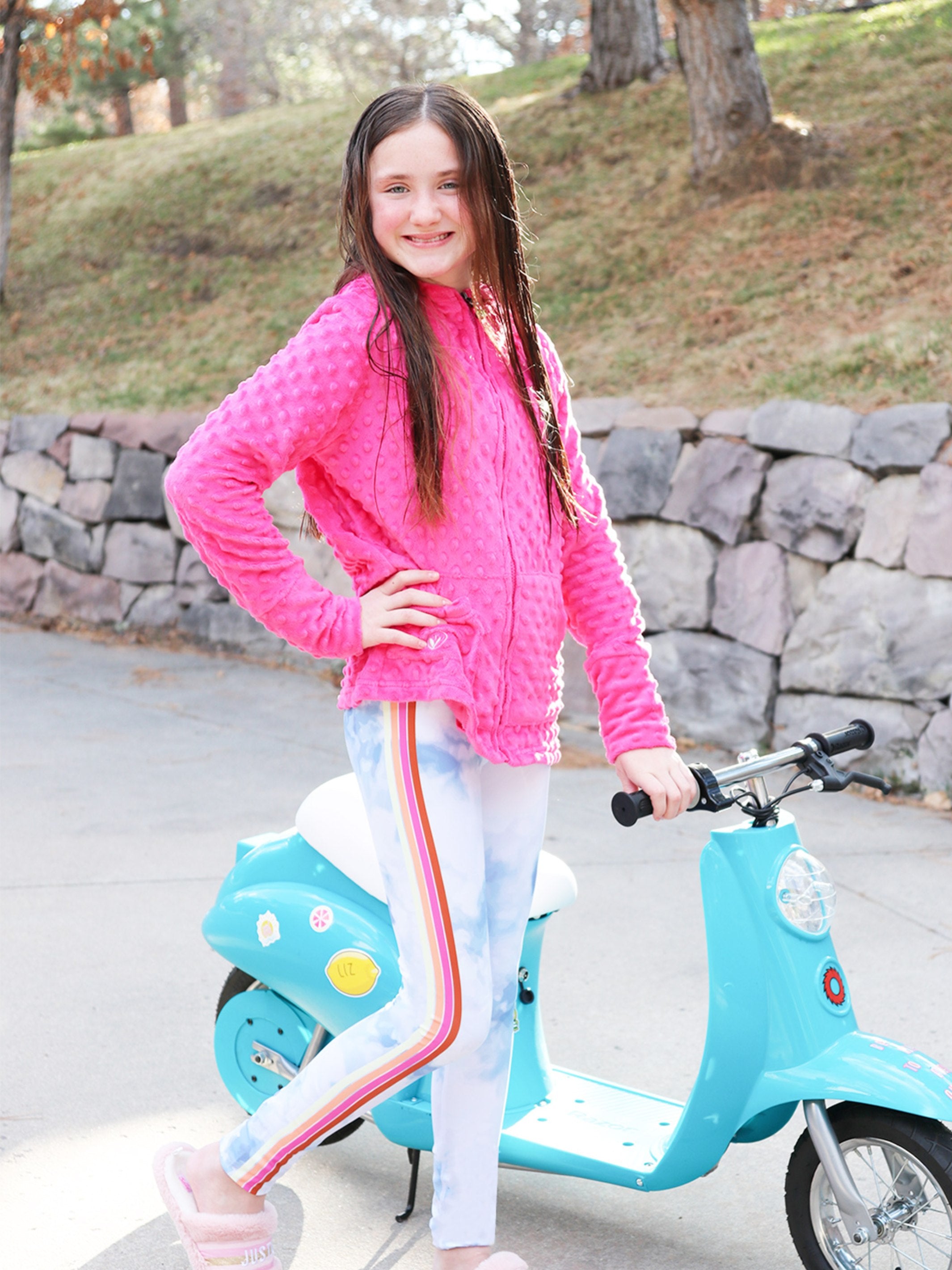 GIRLS HIGH-RISE ACTIVE LEGGINGS - LENNY by Limeapple featuring a vibrant tie-dye print and a comfortable high-waisted design.