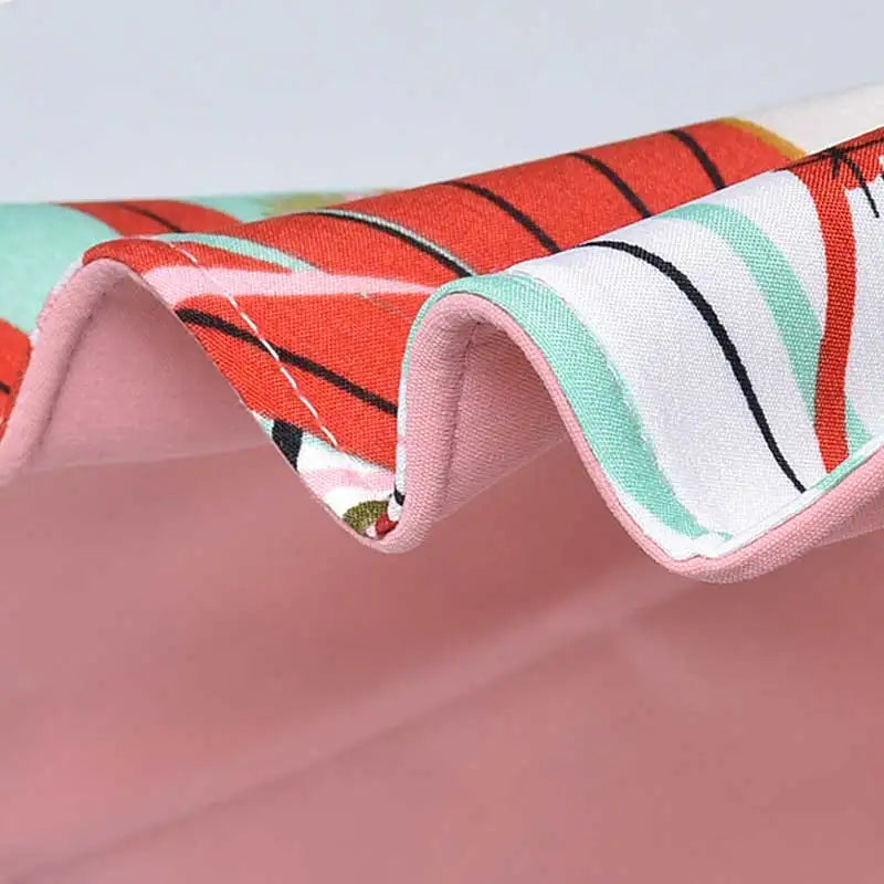 Large Brim Women Sun Hat in foliage print, made of breathable cotton, perfect for summer sun protection.