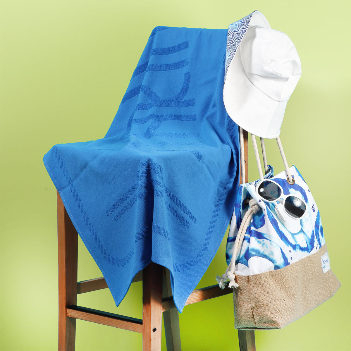 Anemoss Strandhandtuch in Mitternachtsblau, 70x140 cm, aus 100% türkischer Baumwolle, weich und saugfähig, ideal für Strand und Pool.