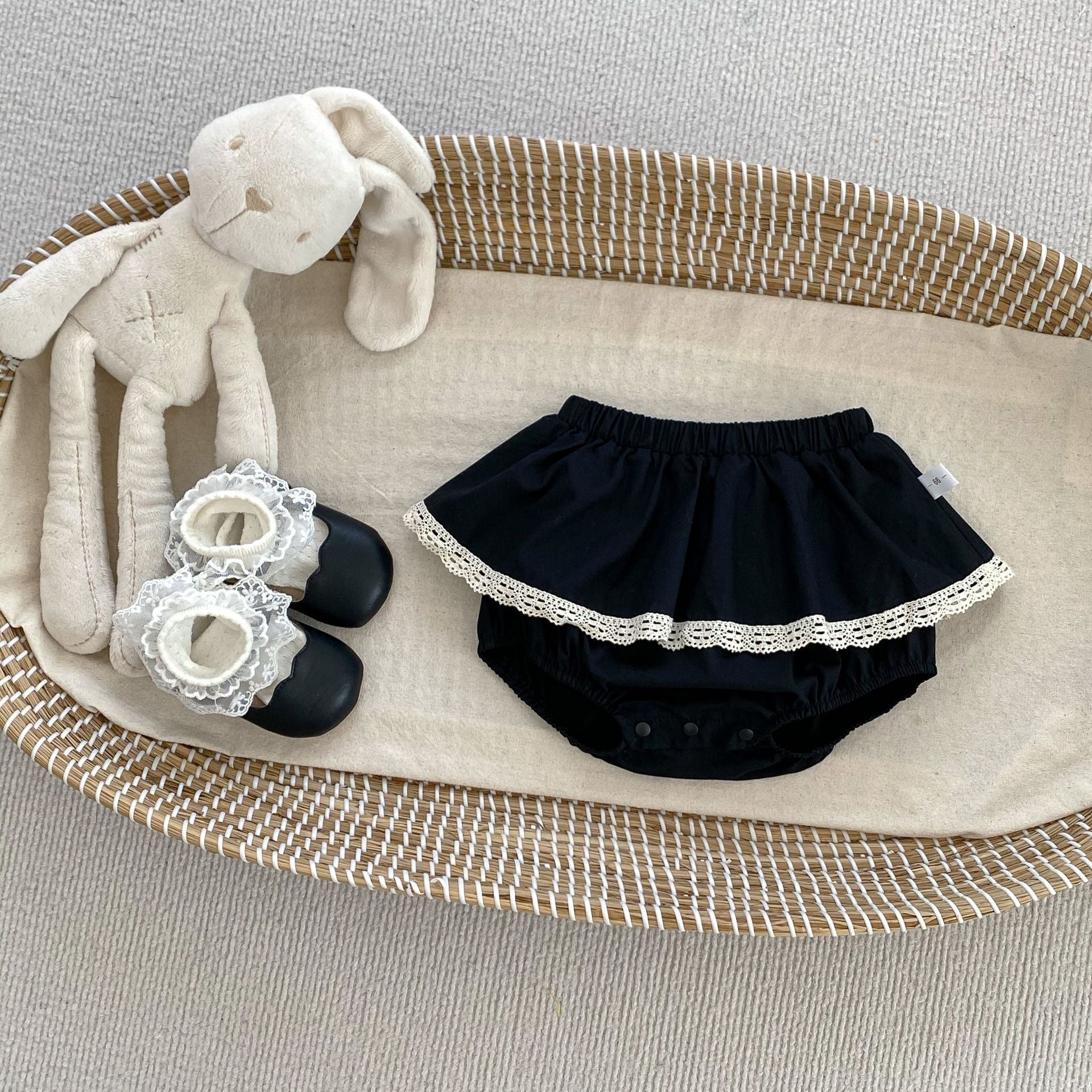 Arrival Autumn Baby Girls Long Sleeves Top Shirt with Lace in black and brown colors, showcasing patchwork design and soft cotton material.