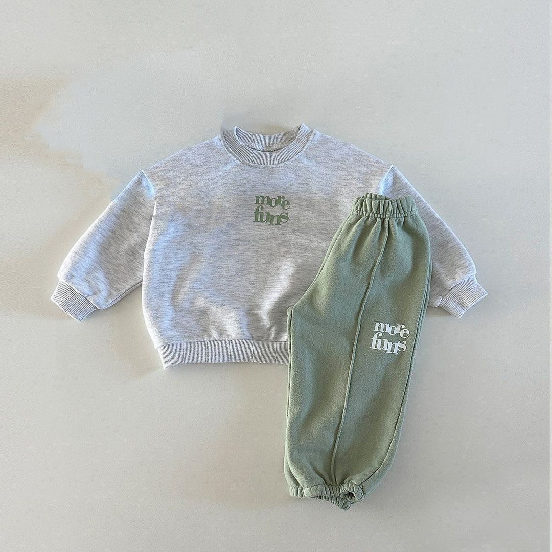 Autumn Baby Kids Unisex Casual Pullover and Pants in blue and green with letter pattern, suitable for boys and girls.