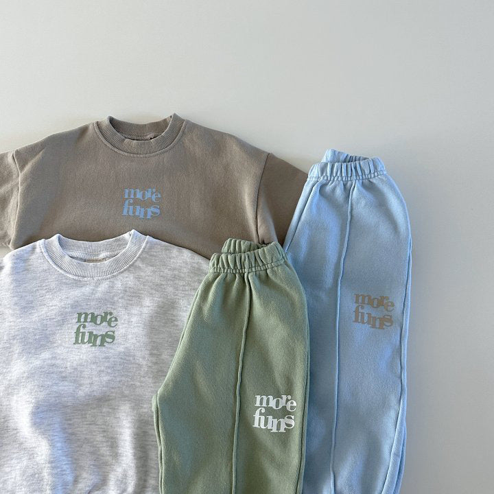 Autumn Baby Kids Unisex Casual Pullover and Pants in blue and green with letter pattern, suitable for boys and girls.