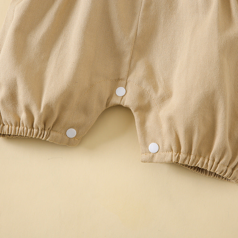 Adorable baby outfit featuring stereoscopic bear design, sleeveless straps, and shorts, perfect for summer wear.