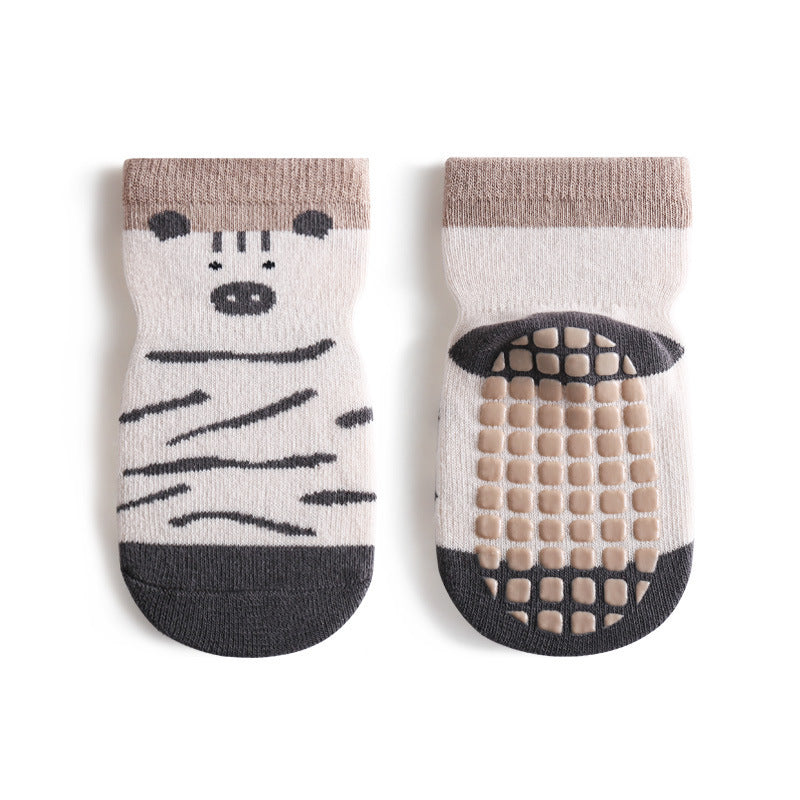 Cute toddler socks featuring a cartoon dog print pattern in a mid tube design, perfect for autumn and winter wear.