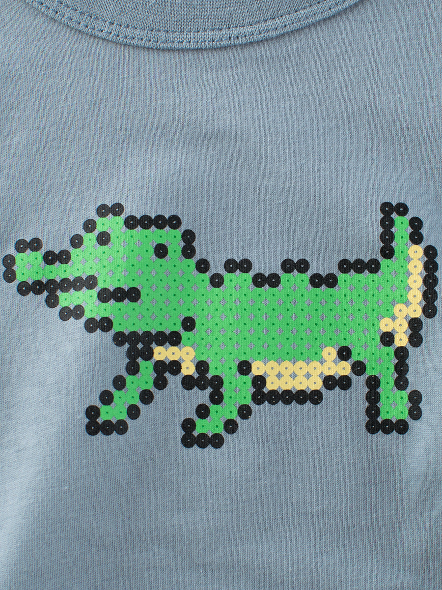 Boys’ Cartoon Pixel Crocodile Pattern T-Shirt in blue and beige, showcasing a playful crocodile design perfect for summer wear.