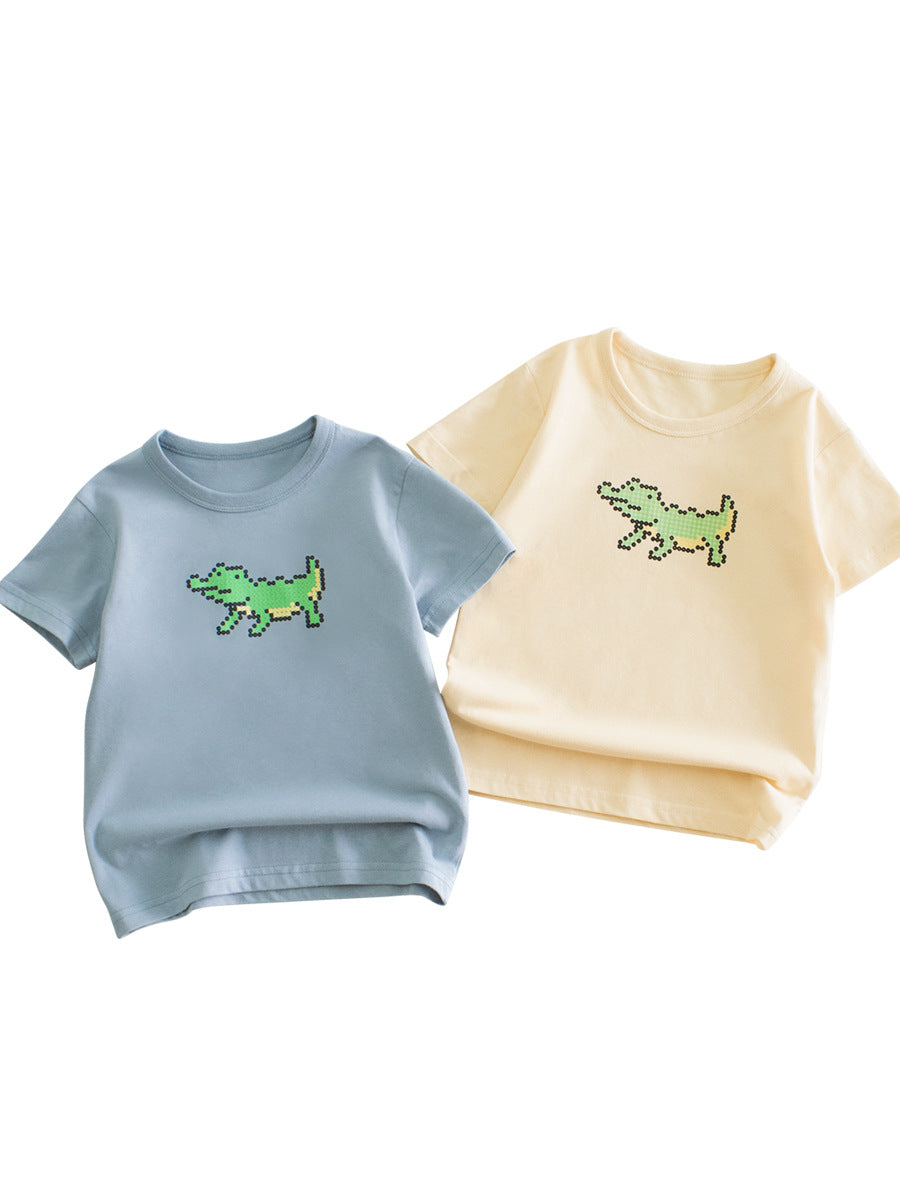 Boys’ Cartoon Pixel Crocodile Pattern T-Shirt in blue and beige, showcasing a playful crocodile design perfect for summer wear.