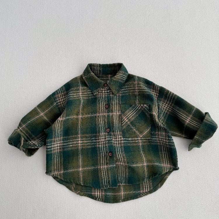 European and American Vintage Style Kids’ Outerwear in plaid long design, featuring a vibrant green color and soft cotton material.