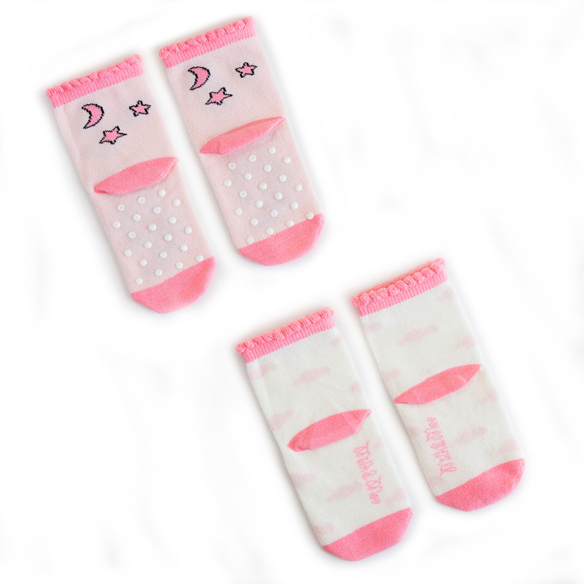 Milk&Moo Buzzy Bee und Chancin Babysocken Set für Kleinkinder, 4-teilig, mit rutschfesten Sohlen, in bunten Designs.