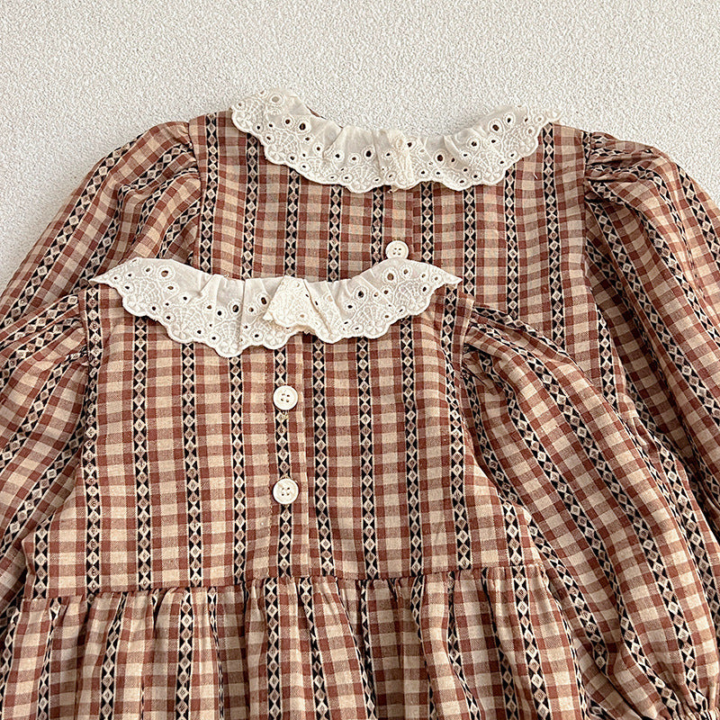 A vintage plaid onesie and dress set for baby girls in brown and coffee colors, showcasing a stylish design perfect for spring and autumn.