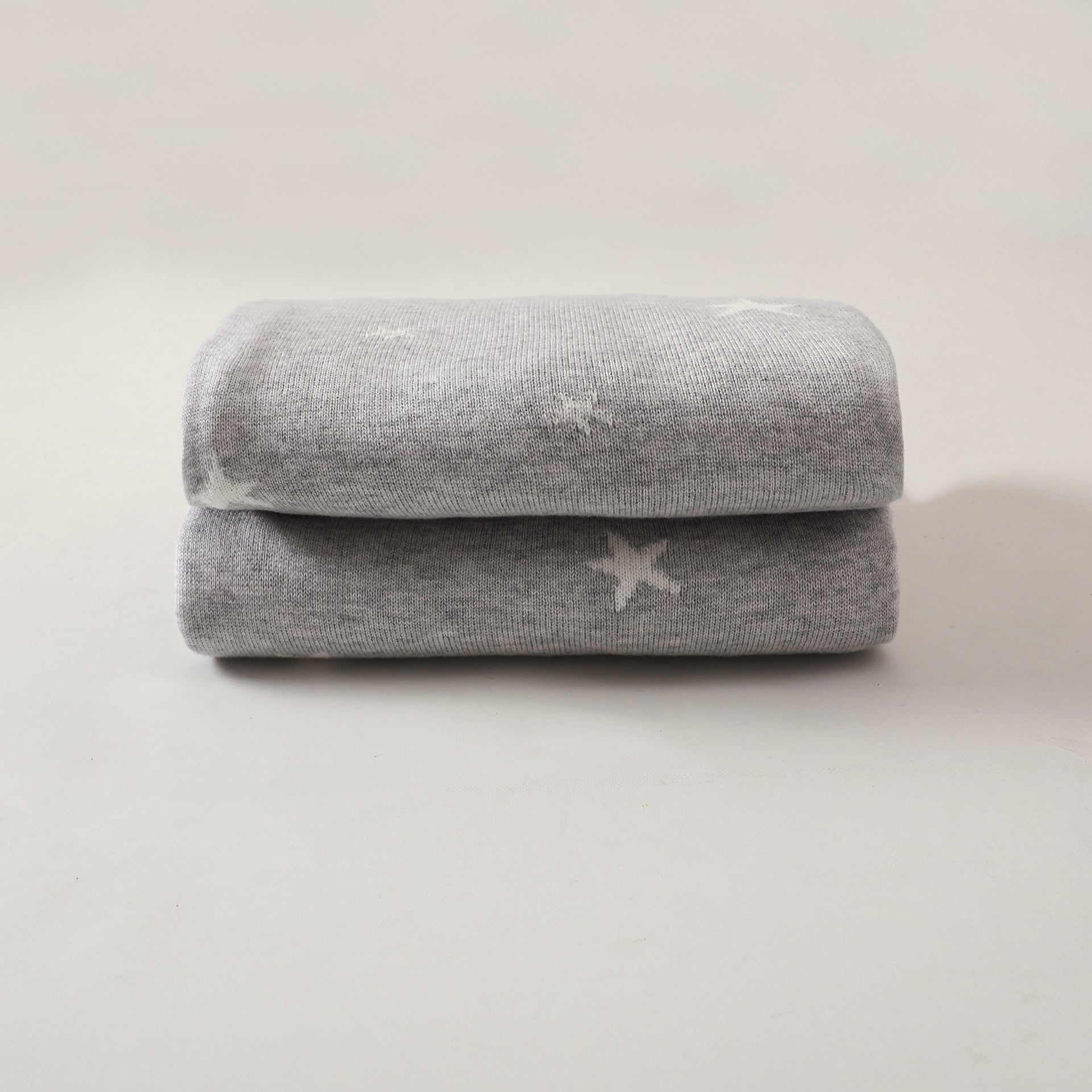 Newborn Baby Soft Blanket and Breathable Jumpsuit Gift Set in grey and khaki colors, featuring an adorable animal pattern, perfect for infants.