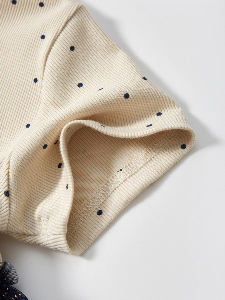 A cute black short-sleeved top for baby girls featuring a panda cartoon design and polka dots, perfect for spring and summer wear.