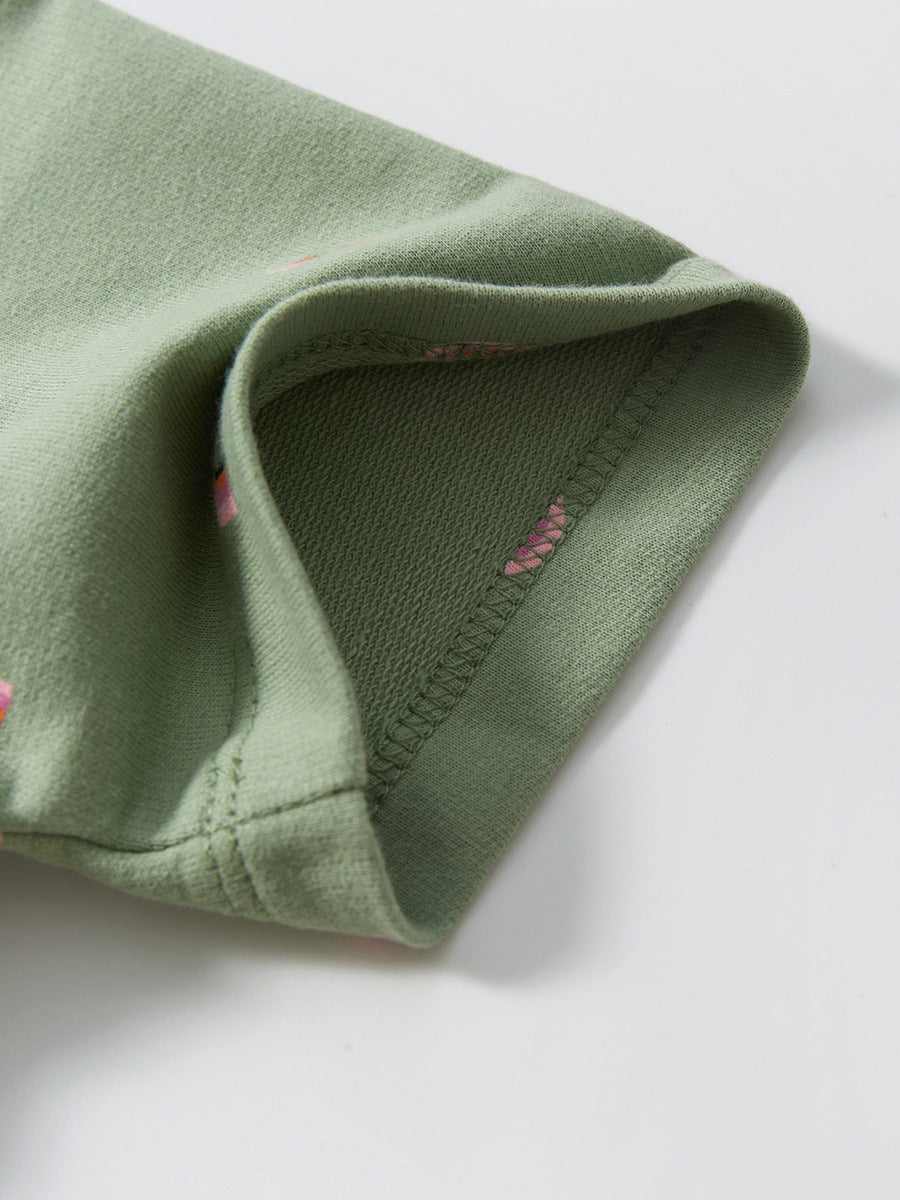 A colorful rainbow pattern dress for baby girls, featuring short sleeves and a soft cotton fabric, perfect for spring and summer wear.