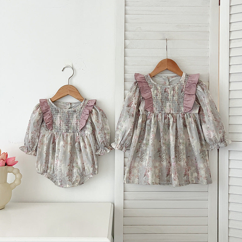 Spring Baby Girls French-style Floral Long-sleeved Onesies and Dress in pink and grey, featuring a floral pattern, perfect for spring and autumn.