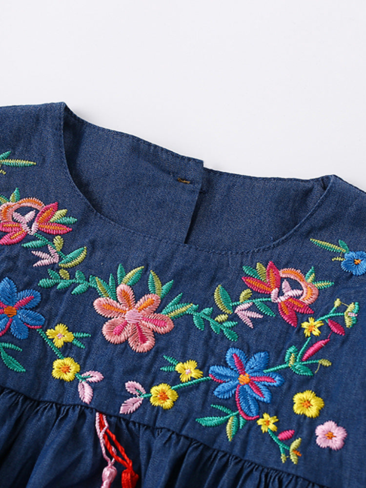 Summer New Design Girls’ Flowers Embroidery Pattern Crew Neck Short in blue, showcasing floral embroidery and soft cotton fabric.
