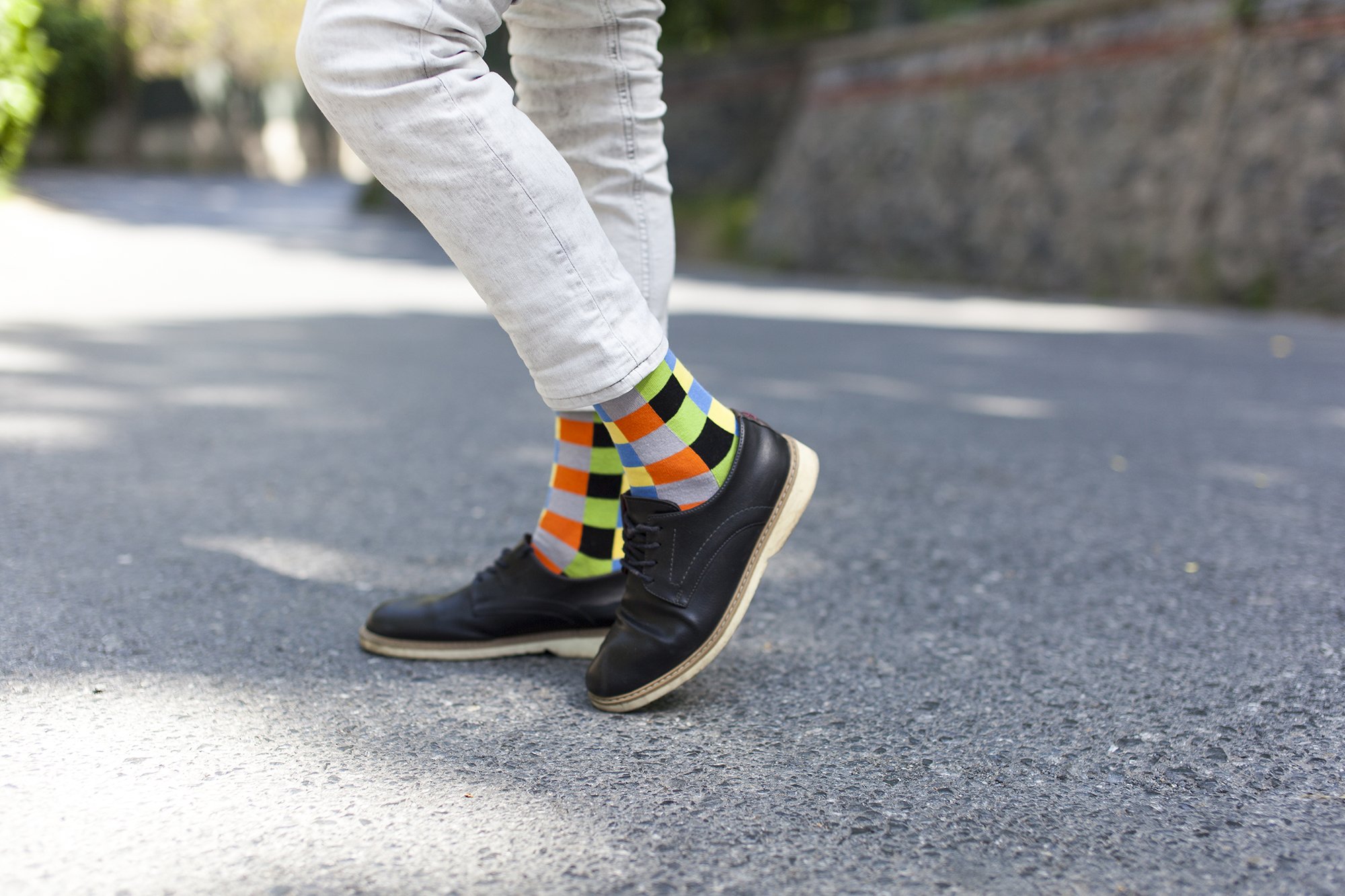 Men's Tiger Square Socks featuring vibrant colors and trendy patterns, perfect for stylish comfort.