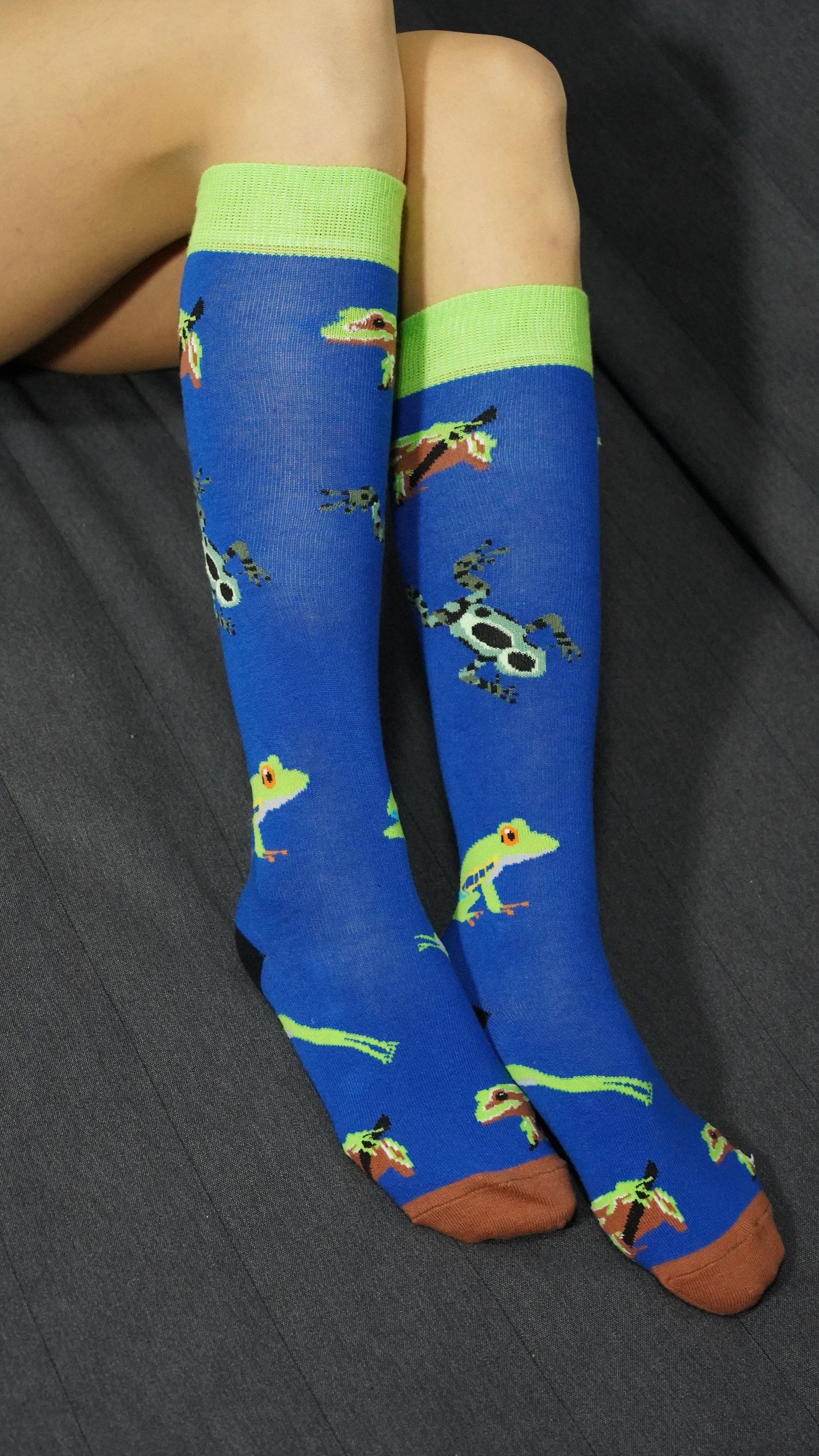 Colorful Women's Frog Knee High Socks made from soft Turkish cotton, featuring a fun frog design for a stylish look.