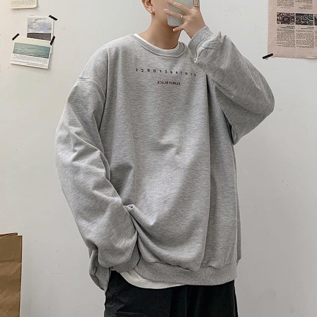 1997 Printed Oversized Pullover featuring a unique print, made from cotton and polyester, suitable for casual wear in various seasons.